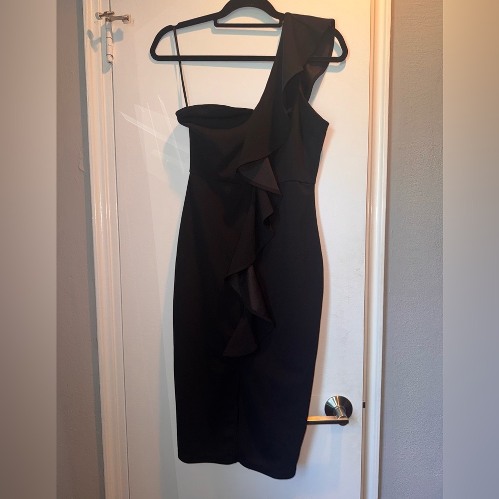 Hidden Label Ruffle Midi Dress - Picture 2 of 6